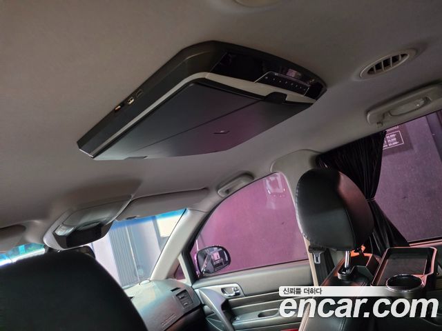 KG Mobility (SsangYong) Korando Turismo 4WD TX 9-seater 2018 — фото 20