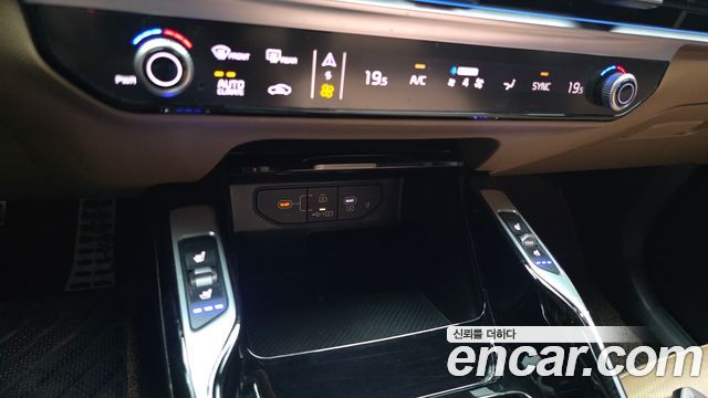 Kia Sorento (IV) Gasoline 2.5T 2WD Gravity 2024 — фото 29