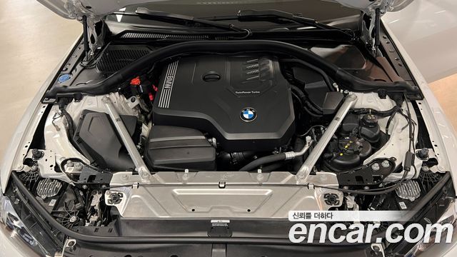 BMW 4 Series (G22) 420i M Sport Performance Gran Coupe 2024 — фото 6