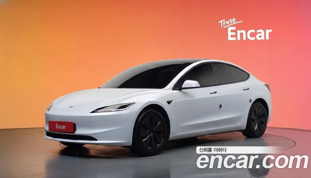 Tesla Model 3 RWD 2024 — фото 1