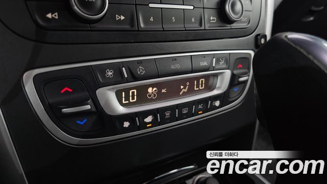 Renault Korea SM5 Platinum Diesel D Special 2014 — фото 17