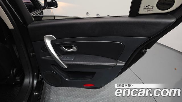 Renault Korea SM5 Platinum Diesel D Special 2014 — фото 25