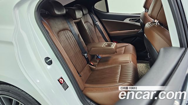 Genesis G70 2.0T AWD Supreme 2018 — фото 11