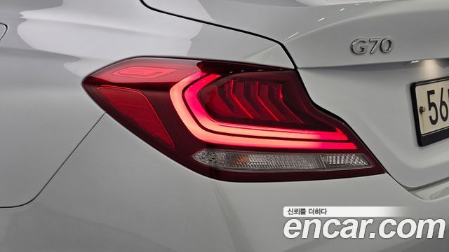 Genesis G70 2.0T AWD Supreme 2018 — фото 23