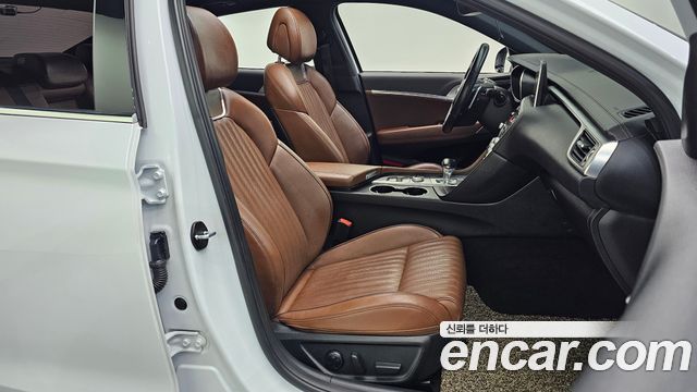 Genesis G70 2.0T AWD Supreme 2018 — фото 26
