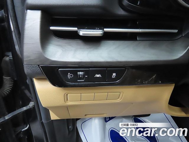 Kia Carnival (IV) Diesel 9-Seater Prestige 2023 — фото 16
