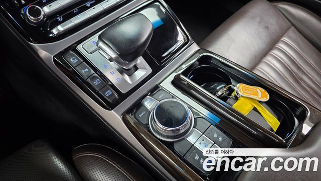 Genesis EQ900 3.8 GDI Luxury 2018 — фото 9