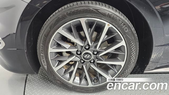 Hyundai Sonata (DN8) 2.0 Premium Family 2020 — фото 5