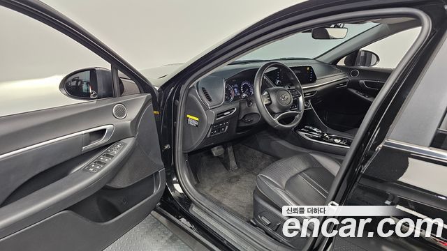 Hyundai Sonata (DN8) 2.0 Premium Family 2020 — фото 10