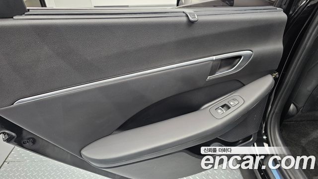 Hyundai Sonata (DN8) 2.0 Premium Family 2020 — фото 25