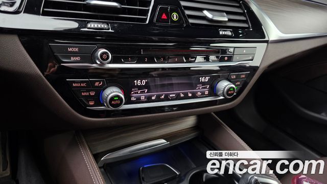 BMW 5 Series (G30) 520d M Sport Package Plus 2018 — фото 18