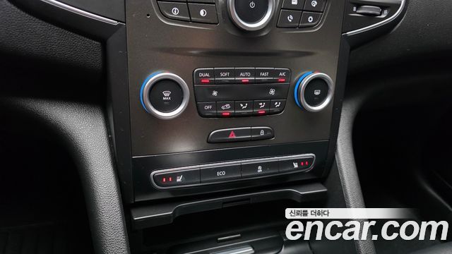 Renault Korea SM6 2.0 GDe SE 2016 — фото 17