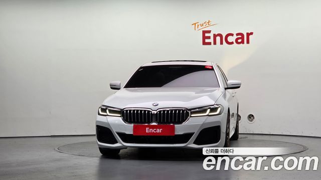 BMW 5 Series (G30) 520i M Sport 2023 — фото 3