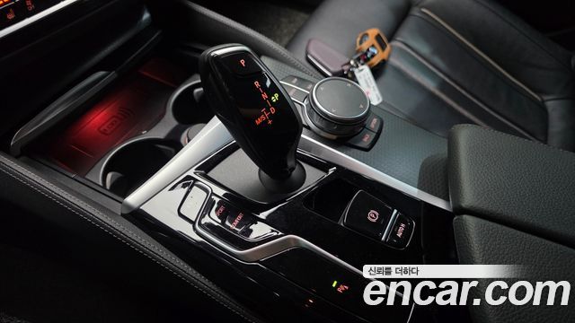 BMW 5 Series (G30) 520i M Sport 2023 — фото 9