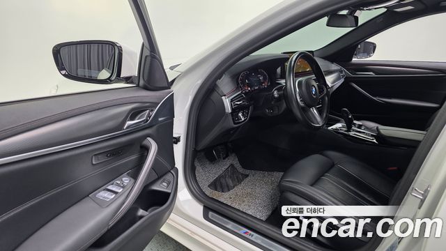 BMW 5 Series (G30) 520i M Sport 2023 — фото 13
