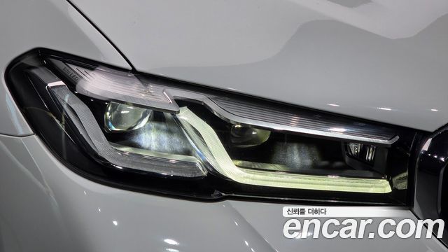 BMW 5 Series (G30) 520i M Sport 2023 — фото 22