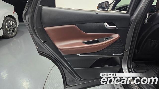 Hyundai Santa Fe (TM) Diesel 2.2 2WD Inspiraition 2019 — фото 31