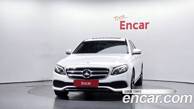 Mercedes-Benz E-Class (W213) E220d Avantgarde 2018 — фото 3