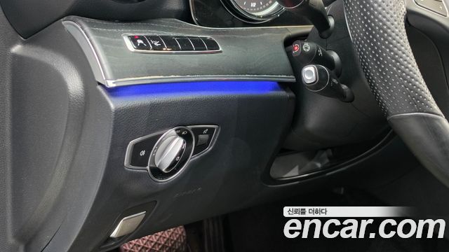 Mercedes-Benz E-Class (W213) E220d Avantgarde 2018 — фото 16