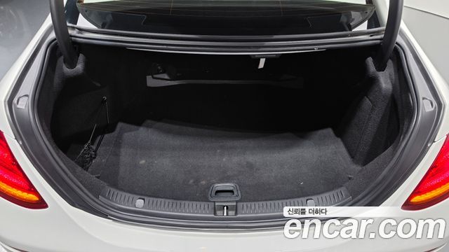 Mercedes-Benz E-Class (W213) E220d Avantgarde 2018 — фото 28