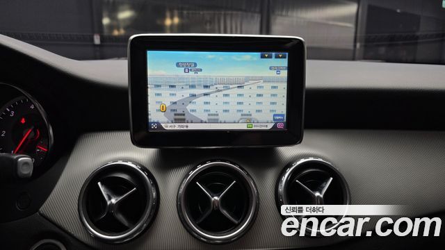 Mercedes-Benz GLA-Class (X156) GLA200 CDI 4MATIC 2015 — фото 14