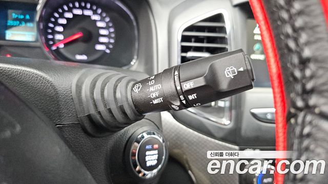 Chevrolet Captiva 2WD LT Deluxe pack 2018 — фото 16