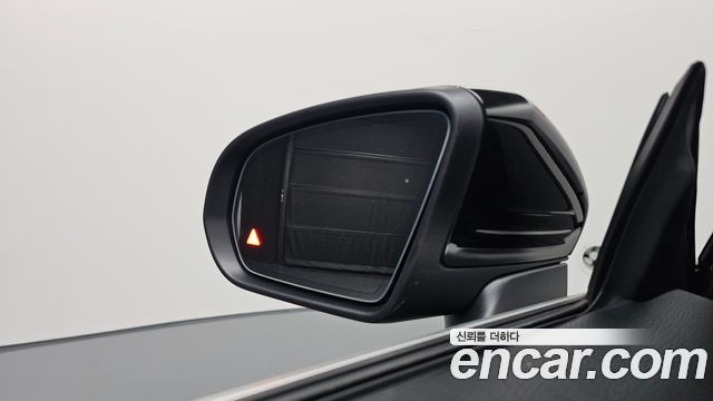 Mercedes-Benz C-Class (W205) C200 Cabriolet 2022 — фото 19