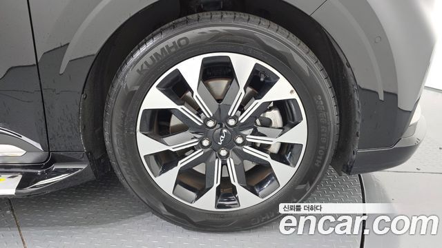 Kia Carnival (IV) Gasoline 9-Seater Hi-Limousine Signature 2023 — фото 21