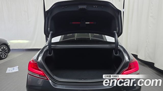 Genesis G70 2.0T Elite 2019 — фото 16