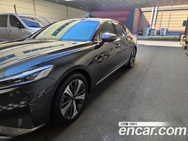 Kia K8 Hybrid Signature
