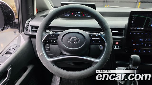 Hyundai Staria L3.5 Cargo 5-Seater Modern 2022 — фото 13