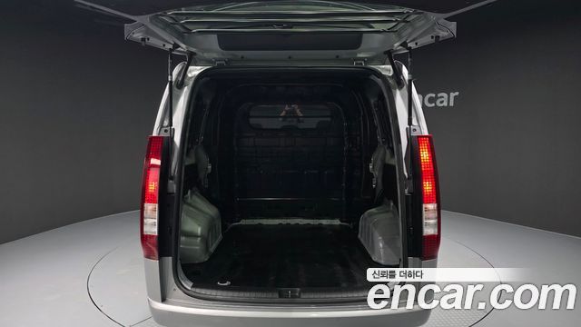 Hyundai Staria L3.5 Cargo 5-Seater Modern 2022 — фото 20