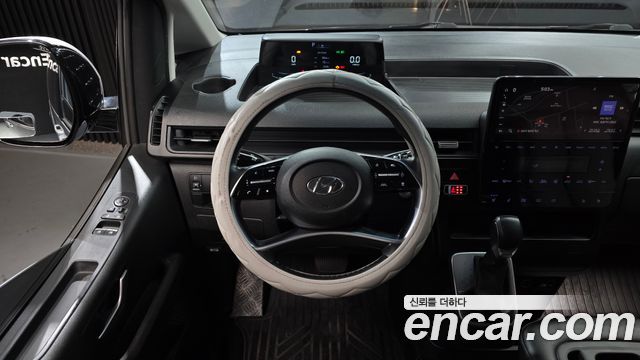 Hyundai Staria L3.5 Tourer 9-Seater Modern 2022 — фото 13