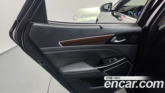 Kia K7 Hybrid Noblesse Special 2019 — фото 25
