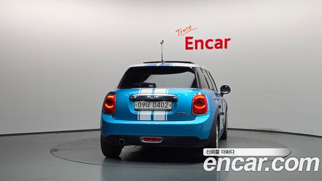 MINI Cooper D 5Door HIGH 3rd 2015 — фото 4