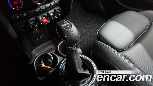 MINI Cooper D 5Door HIGH 3rd 2015 — фото 9