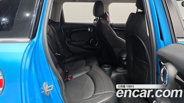 MINI Cooper D 5Door HIGH 3rd 2015 — фото 11