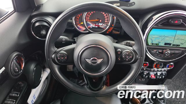 MINI Cooper D 5Door HIGH 3rd 2015 — фото 12