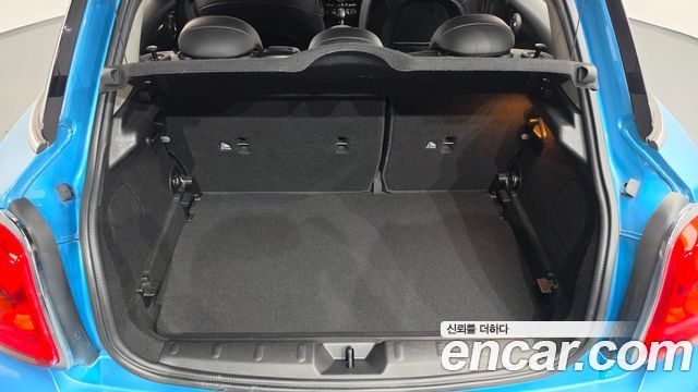 MINI Cooper D 5Door HIGH 3rd 2015 — фото 16