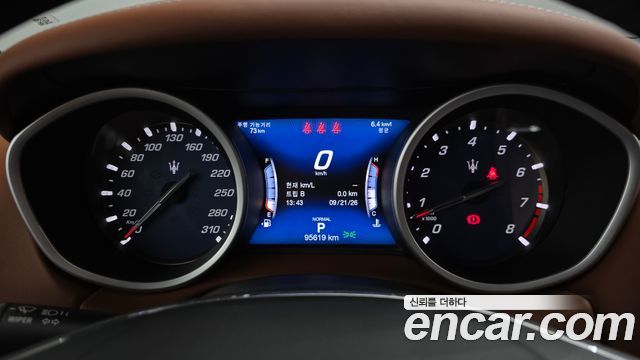 Maserati Ghibli 3.0 GranLusso 3rd 2019 — фото 8