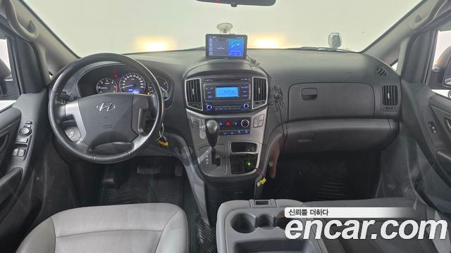 Hyundai Grand Starex Van 3-Seater Smart 2021 — фото 7