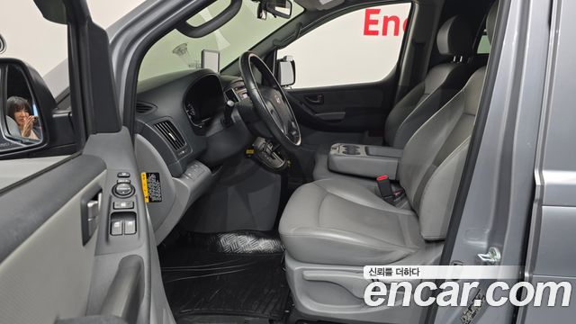 Hyundai Grand Starex Van 3-Seater Smart 2021 — фото 28