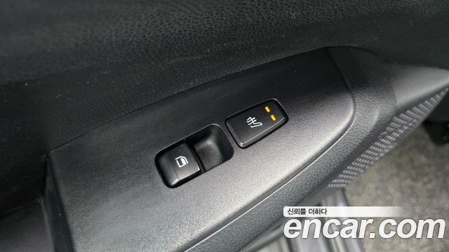 Kia Seltos Gasoline 1.6 Turbo 2WD Signature 2022 — фото 29