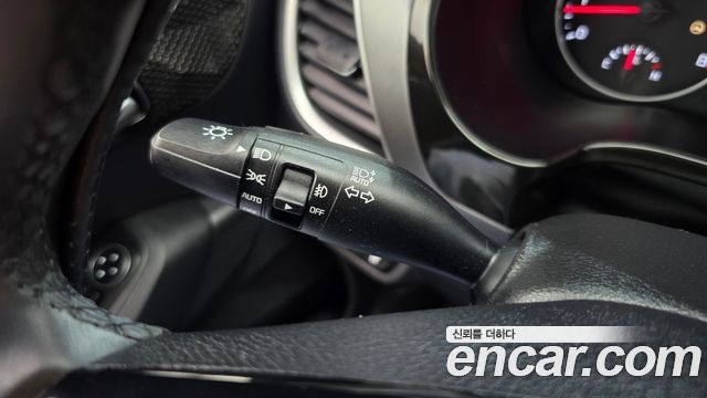 Kia Seltos Gasoline 1.6 Turbo 2WD Signature 2022 — фото 30