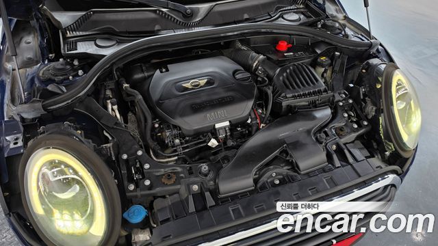 MINI Cooper D Clubman High 2nd 2018 — фото 6