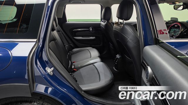 MINI Cooper D Clubman High 2nd 2018 — фото 12