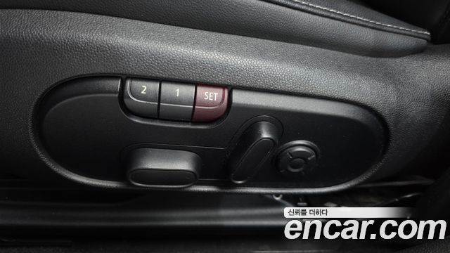 MINI Cooper D Clubman High 2nd 2018 — фото 14