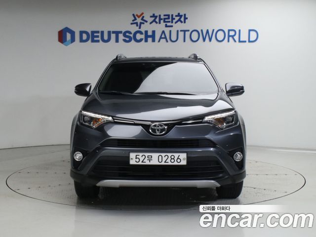 Toyota RAV4 2.5 2WD 4th 2017 — фото 3