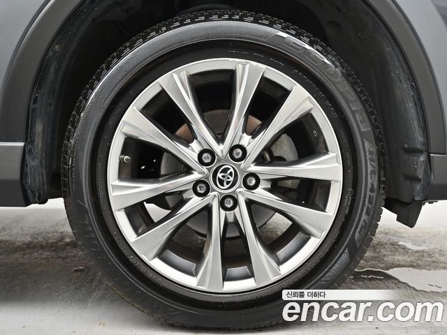 Toyota RAV4 2.5 2WD 4th 2017 — фото 5