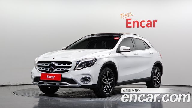 Mercedes-Benz GLA-Class (X156) GLA220 Premium